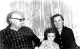 20.Антон с двоюродными бабушкой и дедушкой